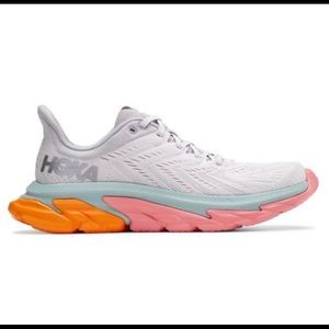 Hoka One One Clifton edge